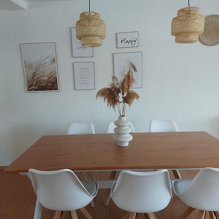 Stilvolle Ferienwohnung Free Parking, Space, Wlan Niestetal Ngoại thất bức ảnh