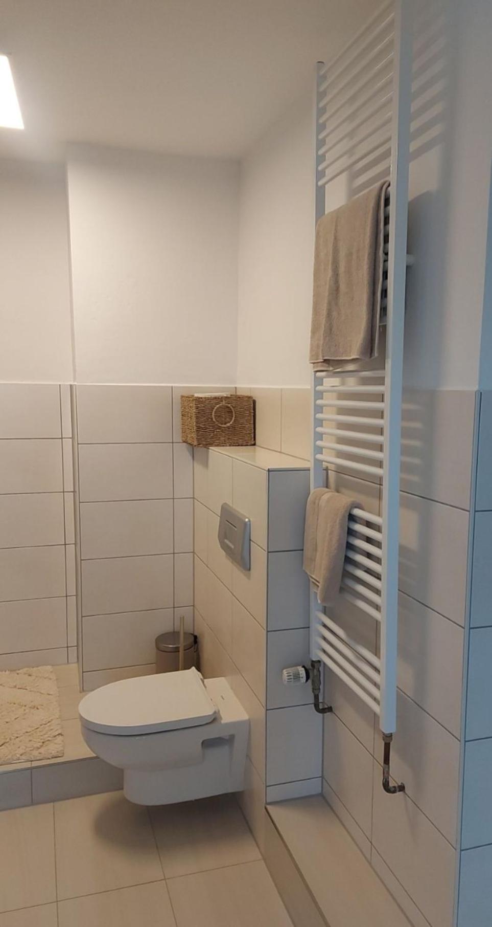 Stilvolle Ferienwohnung Free Parking, Space, Wlan Niestetal Ngoại thất bức ảnh